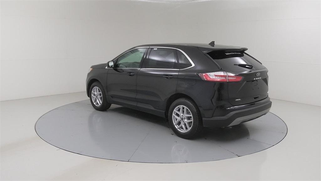 used 2024 Ford Edge car, priced at $31,049