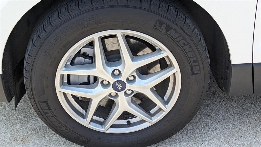 used 2022 Ford Edge car, priced at $25,904