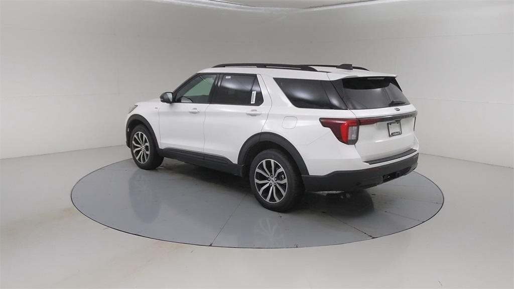 new 2025 Ford Explorer car, priced at $49,395