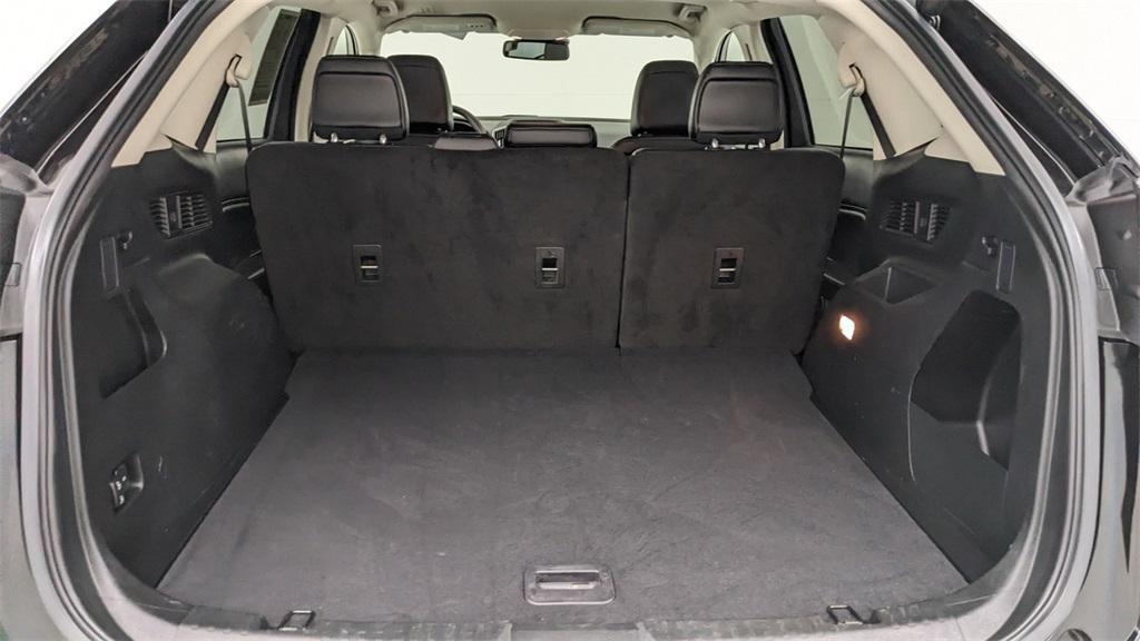 used 2022 Ford Edge car, priced at $27,306
