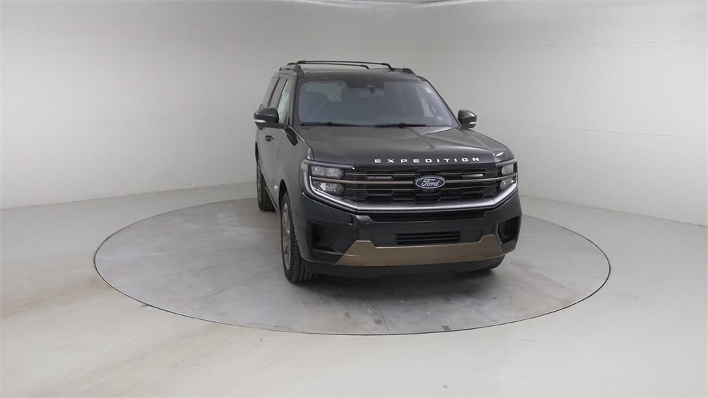 new 2025 Ford Expedition car, priced at $86,855