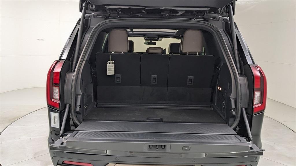 new 2025 Ford Expedition car, priced at $86,855