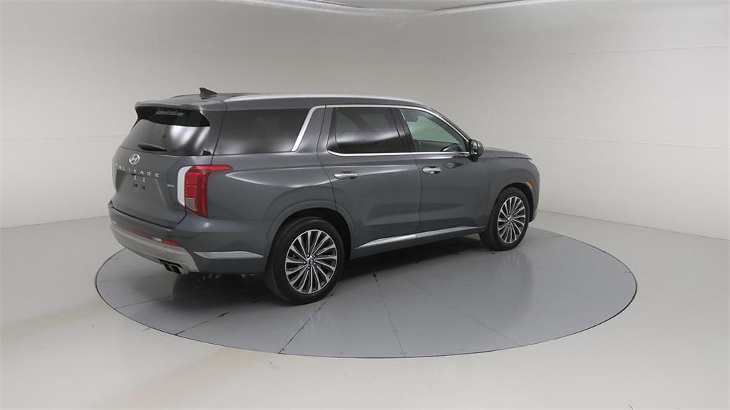 used 2024 Hyundai Palisade car, priced at $44,734