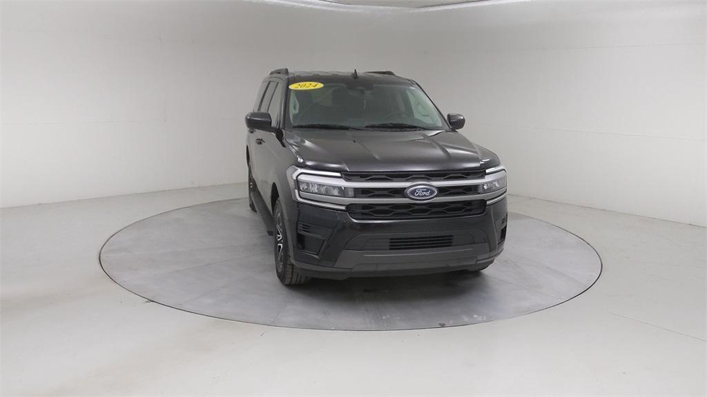used 2024 Ford Expedition car, priced at $43,685