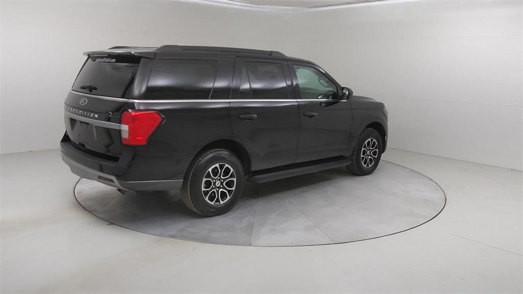 used 2024 Ford Expedition car, priced at $43,685