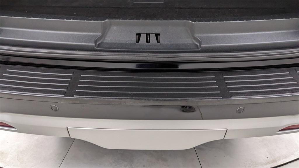 used 2024 Ford Expedition car, priced at $43,685