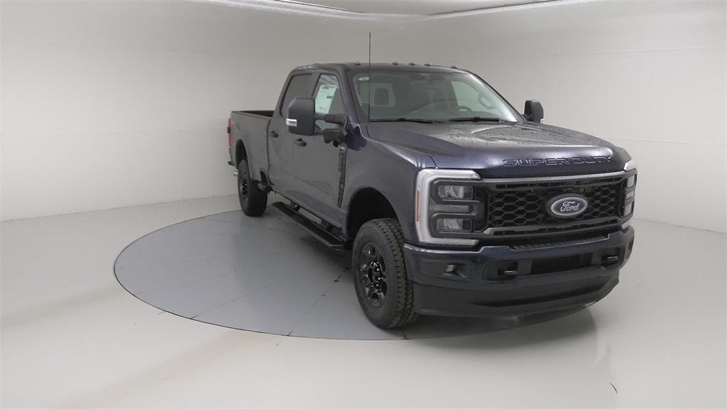 new 2024 Ford F-250 car, priced at $61,400