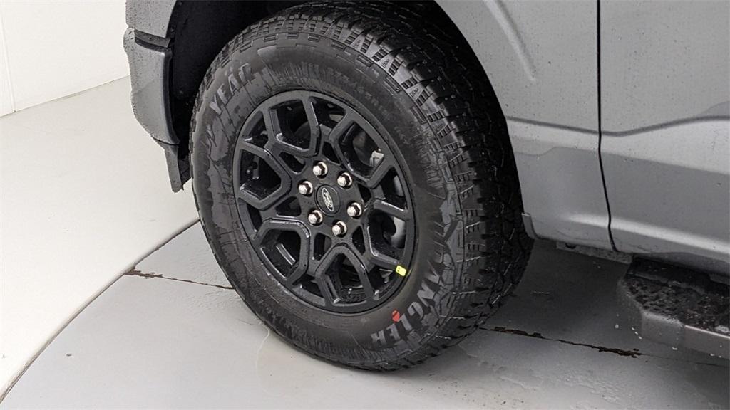 new 2025 Ford F-150 car, priced at $61,820