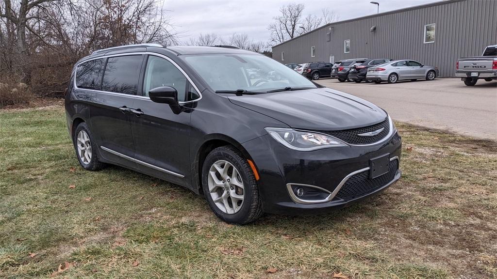 used 2018 Chrysler Pacifica car, priced at $17,985