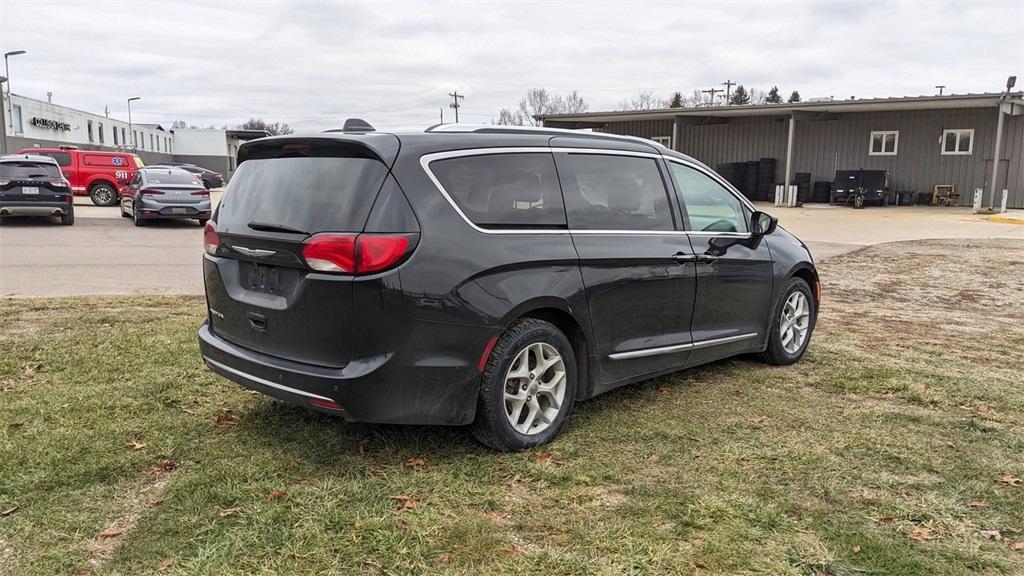 used 2018 Chrysler Pacifica car, priced at $17,985