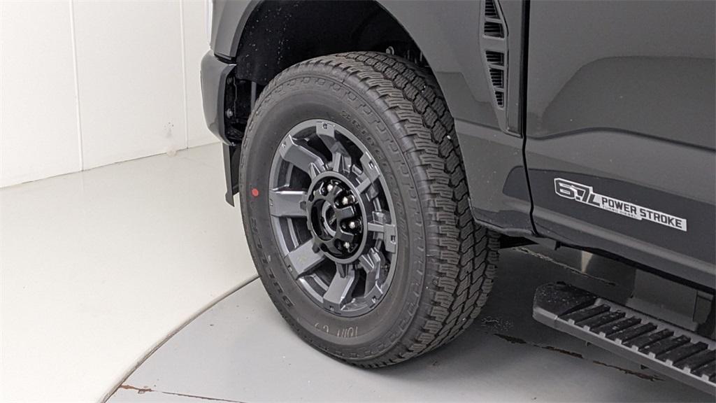 new 2025 Ford F-250 car, priced at $71,855