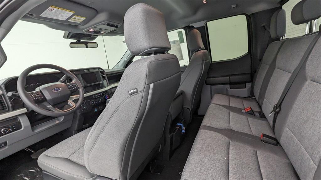 new 2025 Ford F-250 car, priced at $71,855