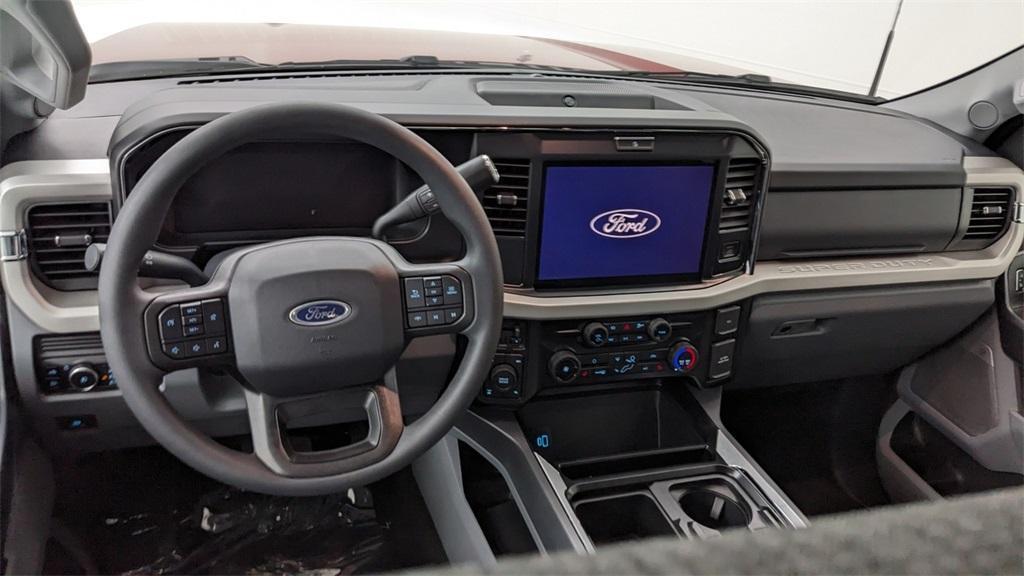 new 2025 Ford F-350 car, priced at $71,615