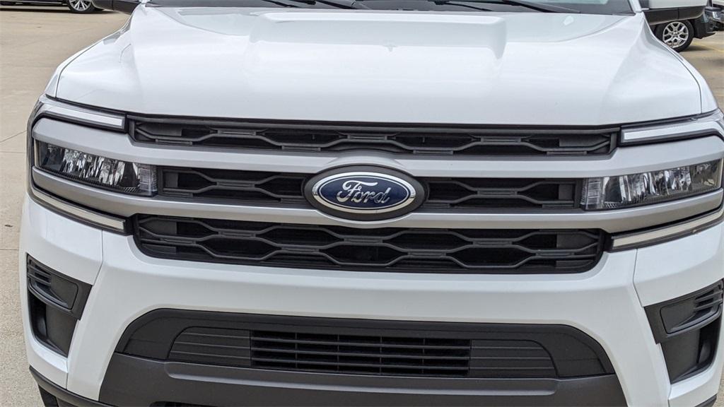 used 2023 Ford Expedition car