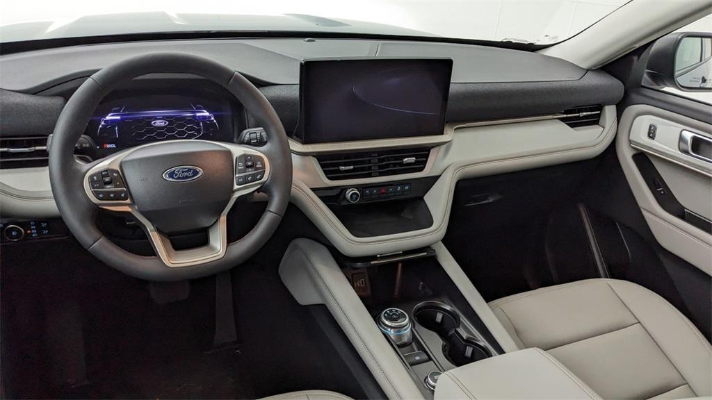 new 2025 Ford Explorer car, priced at $50,400