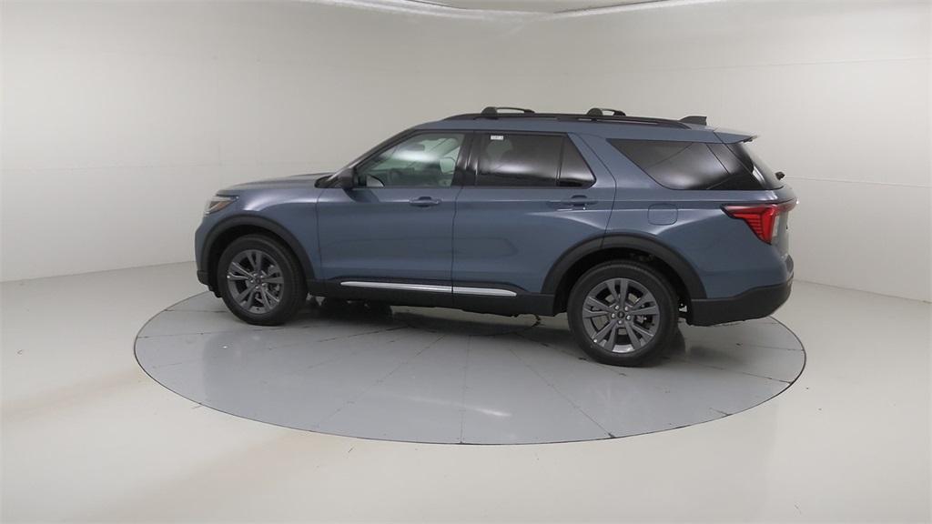 new 2025 Ford Explorer car, priced at $50,400
