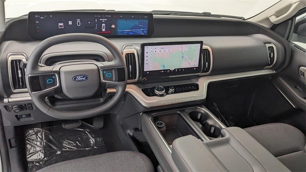 new 2025 Ford Expedition Max car, priced at $71,770