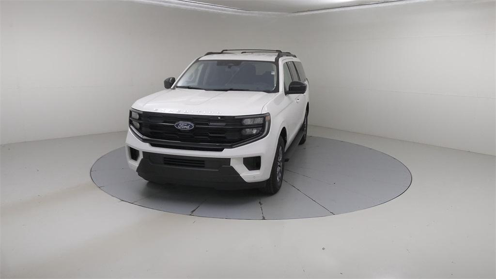 new 2025 Ford Expedition Max car, priced at $71,770