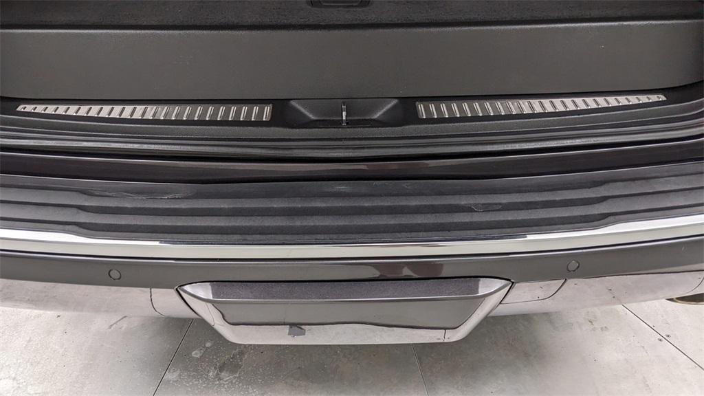 used 2017 GMC Yukon car, priced at $27,794