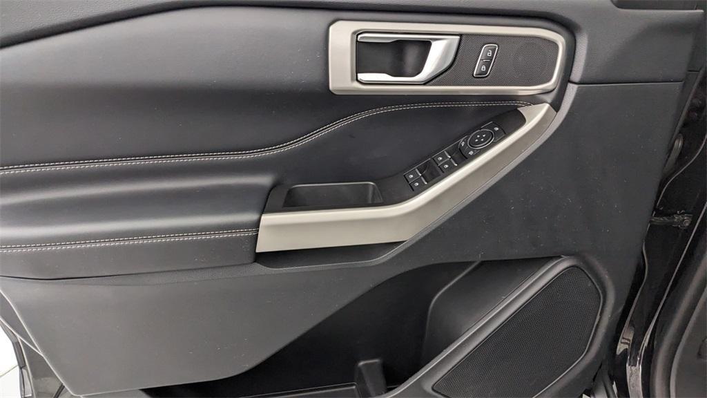 used 2022 Ford Explorer car, priced at $31,721