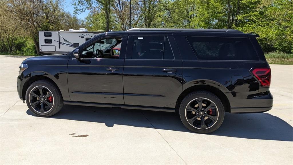 used 2022 Ford Expedition Max car