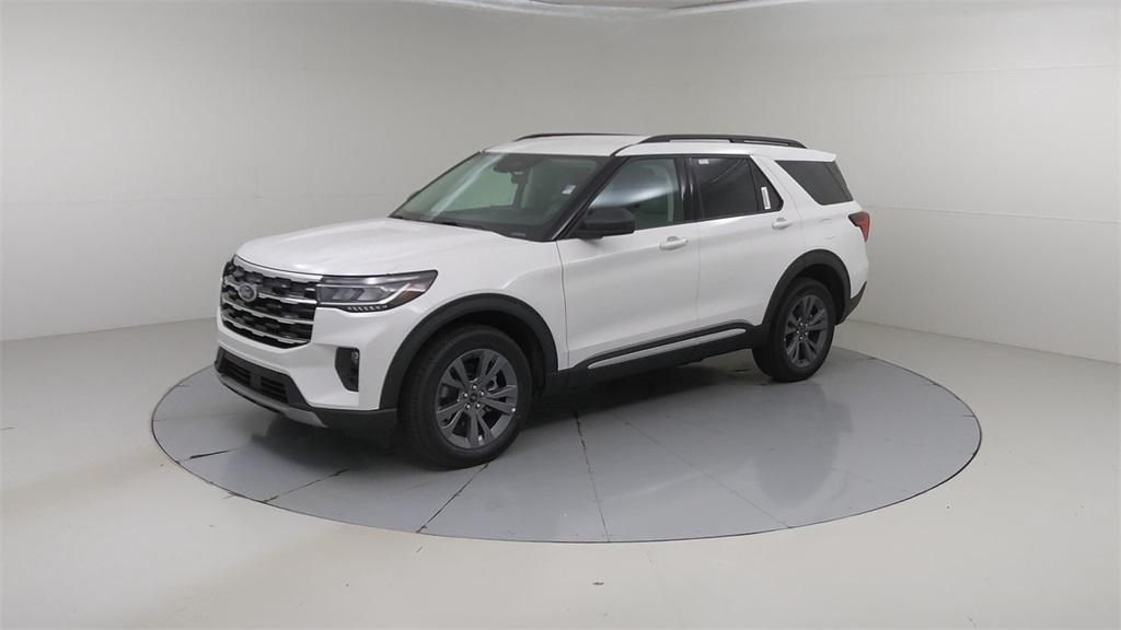new 2025 Ford Explorer car, priced at $49,455