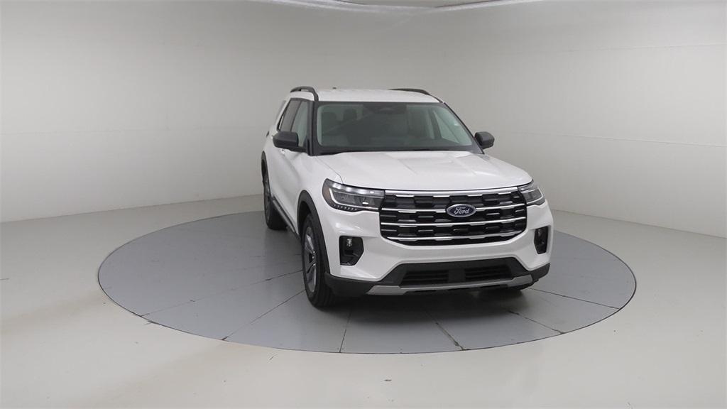 new 2025 Ford Explorer car, priced at $49,455