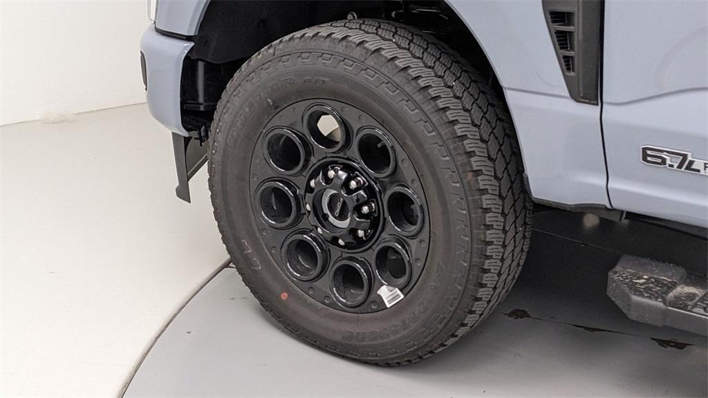 new 2025 Ford F-250 car, priced at $88,665