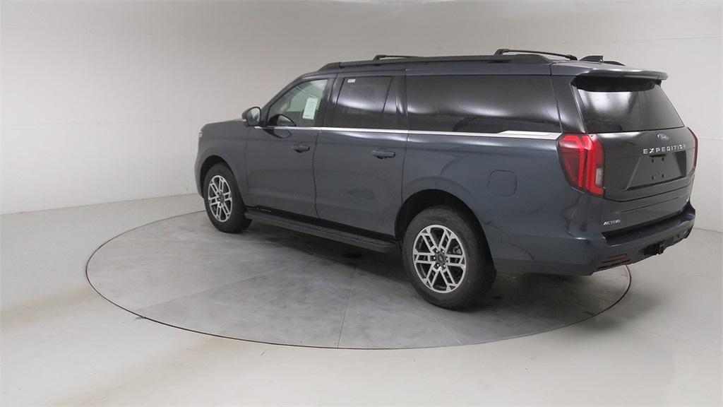 new 2025 Ford Expedition Max car, priced at $76,100