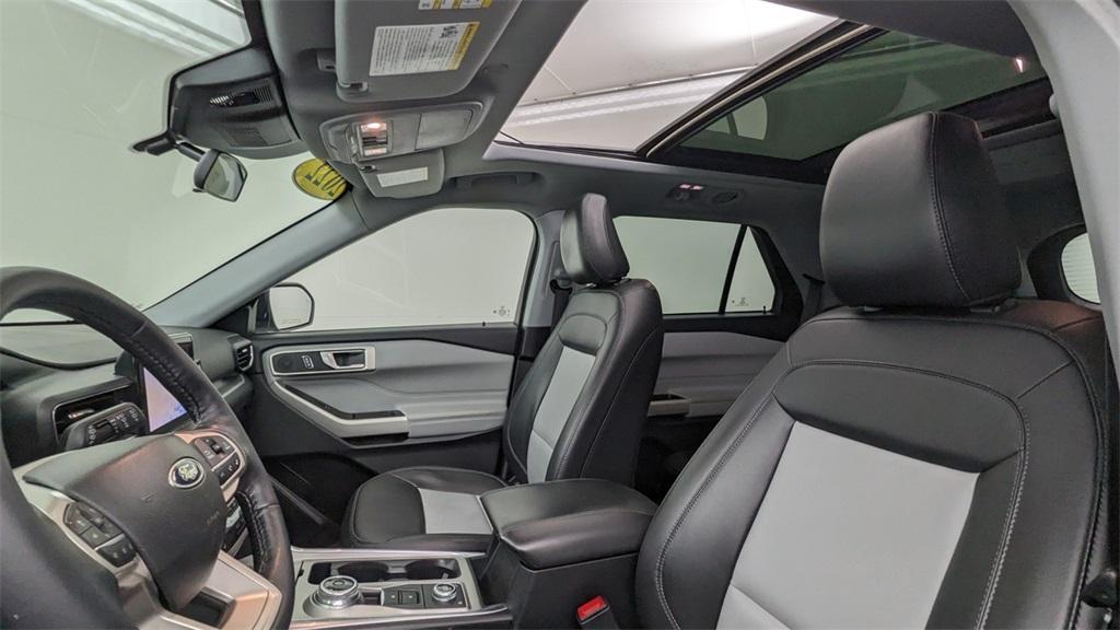 used 2022 Ford Explorer car, priced at $33,225