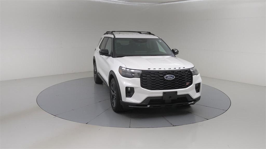 new 2025 Ford Explorer car, priced at $60,505