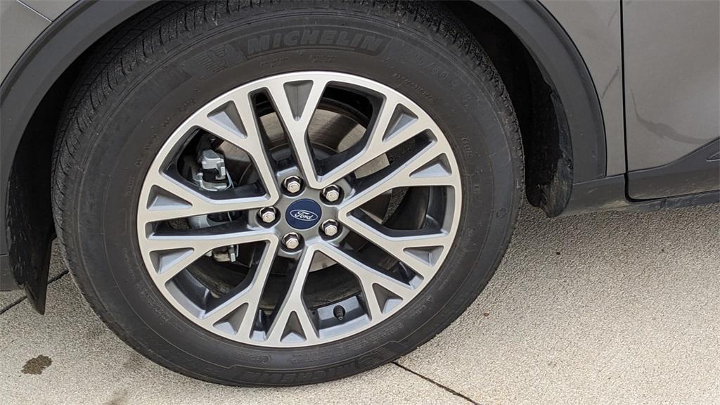used 2022 Ford Escape car, priced at $25,763