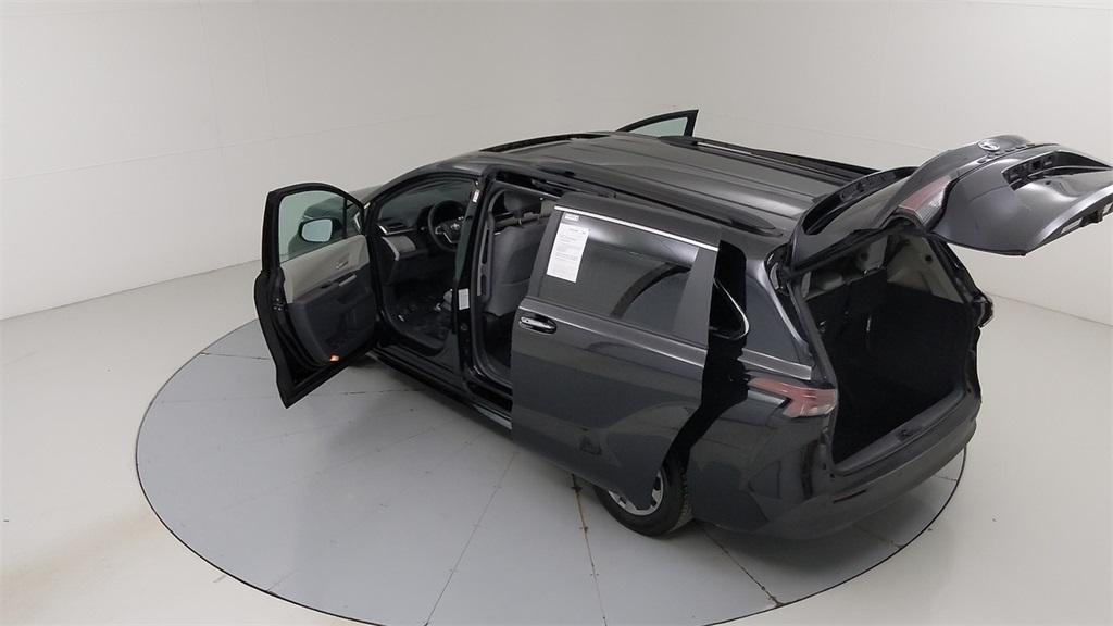 used 2024 Toyota Sienna car, priced at $45,436