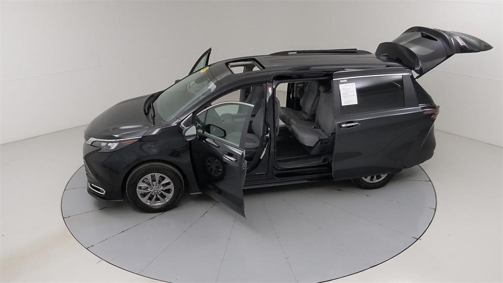 used 2024 Toyota Sienna car, priced at $45,436