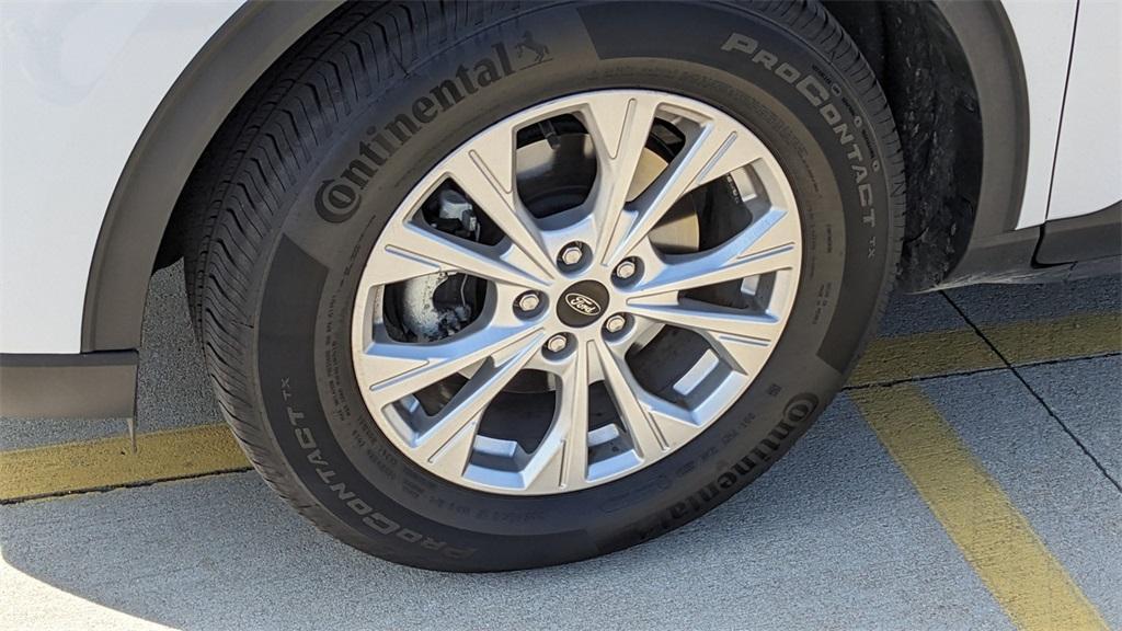 used 2023 Ford Escape car, priced at $26,105