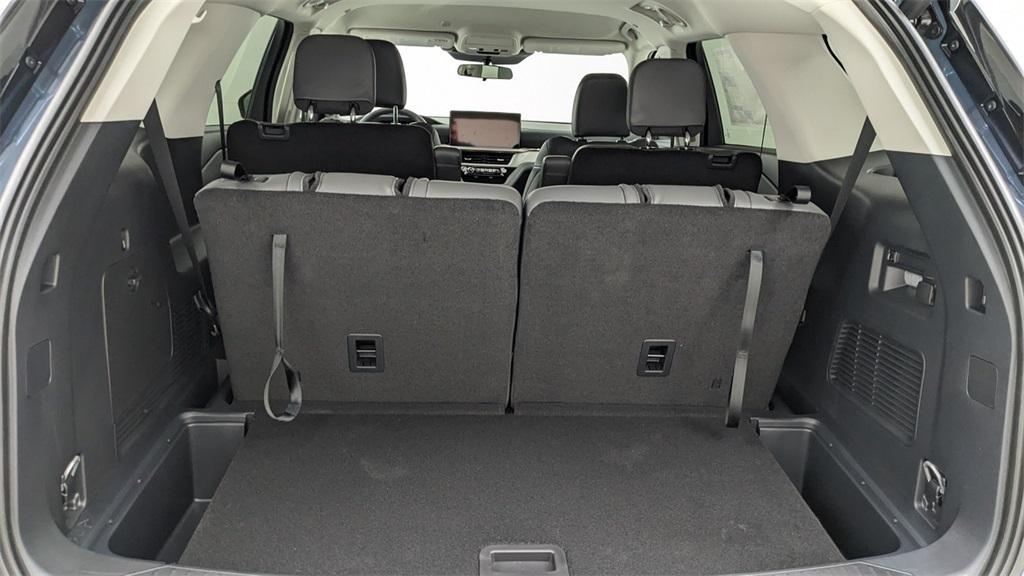 new 2025 Ford Explorer car, priced at $49,715