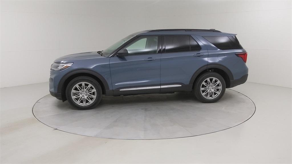 new 2025 Ford Explorer car, priced at $49,715
