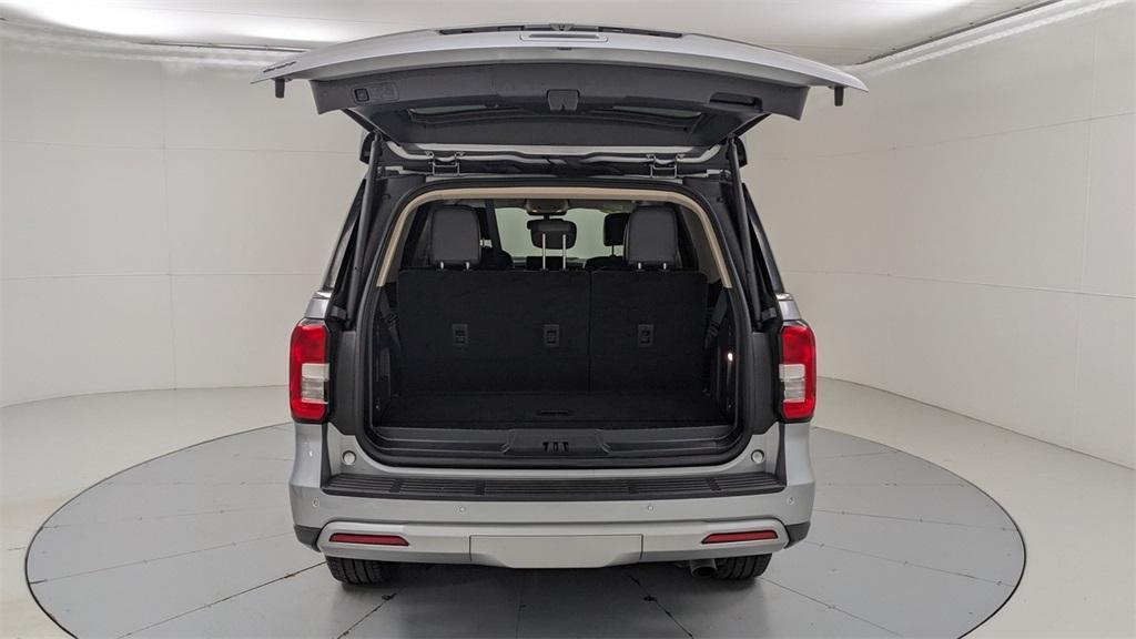 used 2024 Ford Expedition car, priced at $52,768