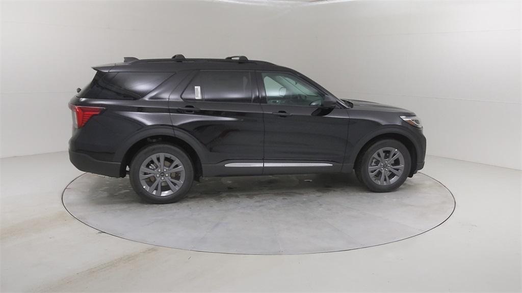 new 2025 Ford Explorer car, priced at $49,965