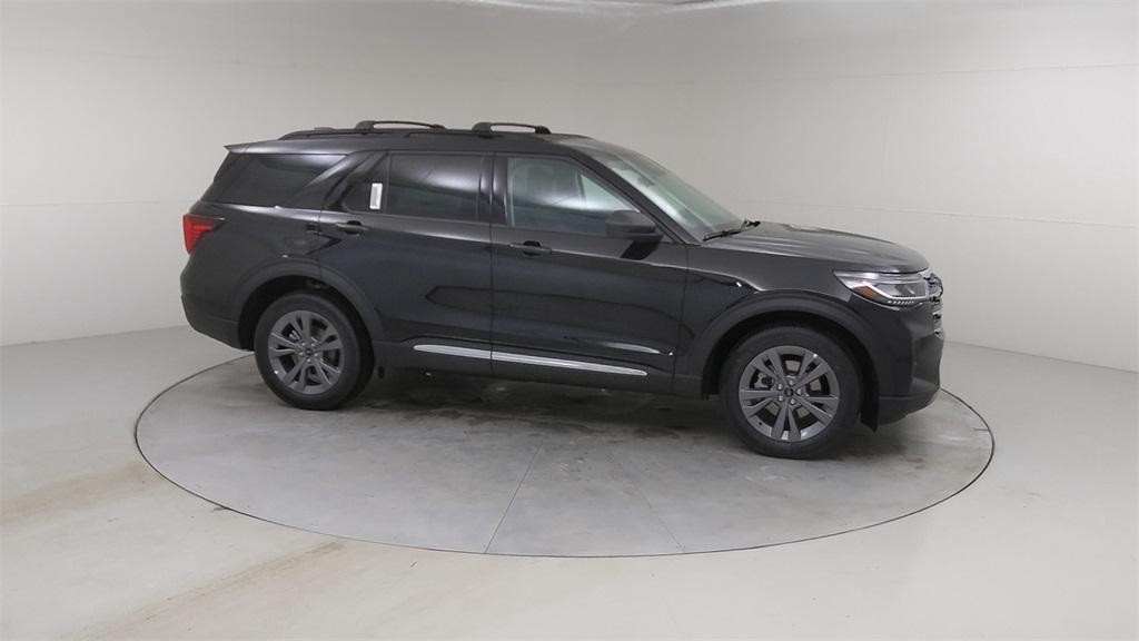 new 2025 Ford Explorer car, priced at $49,965