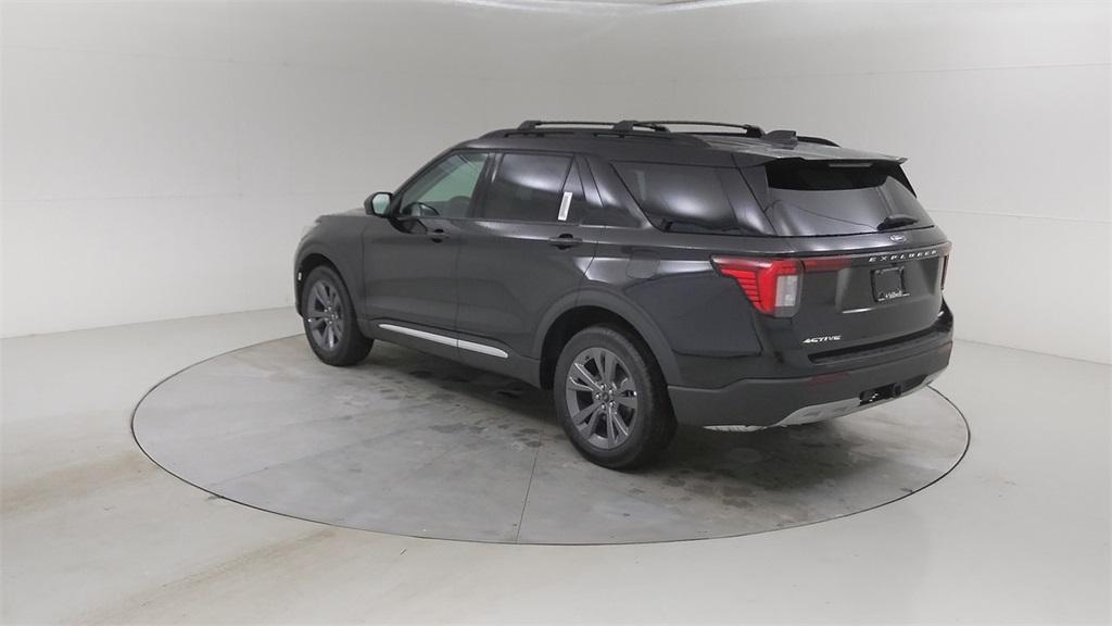 new 2025 Ford Explorer car, priced at $49,965