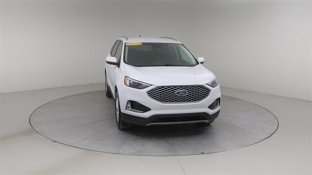 used 2024 Ford Edge car, priced at $26,987