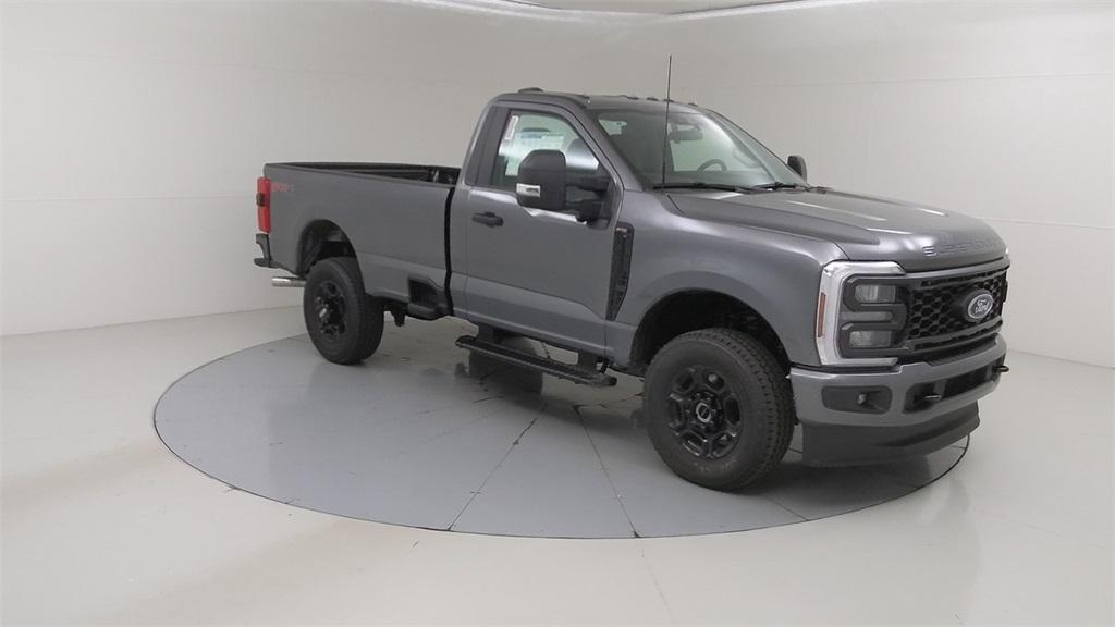 new 2025 Ford F-350 car, priced at $58,295