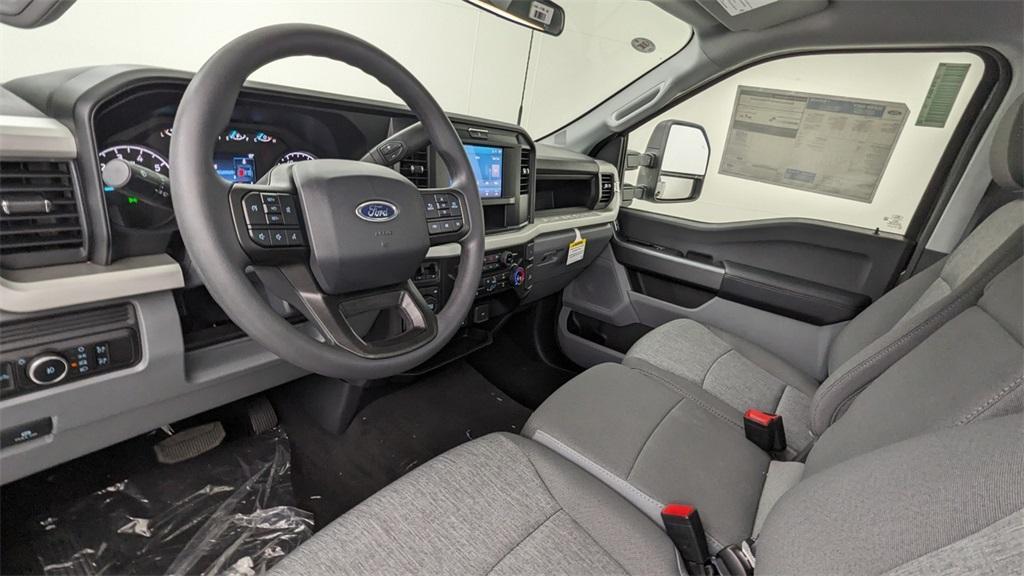 new 2025 Ford F-350 car, priced at $58,295