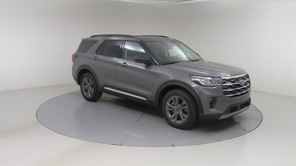 new 2025 Ford Explorer car, priced at $48,660