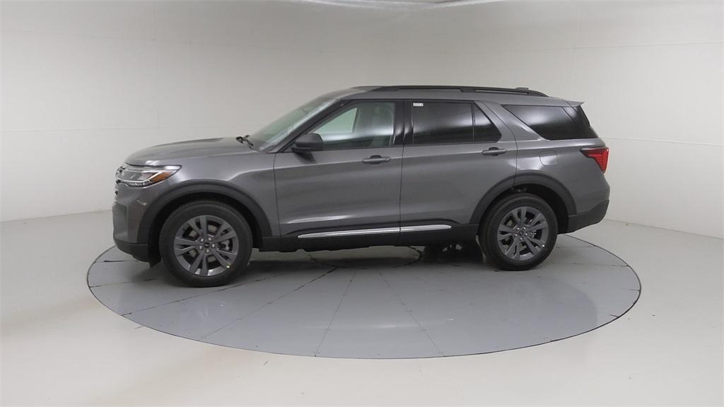 new 2025 Ford Explorer car, priced at $48,660
