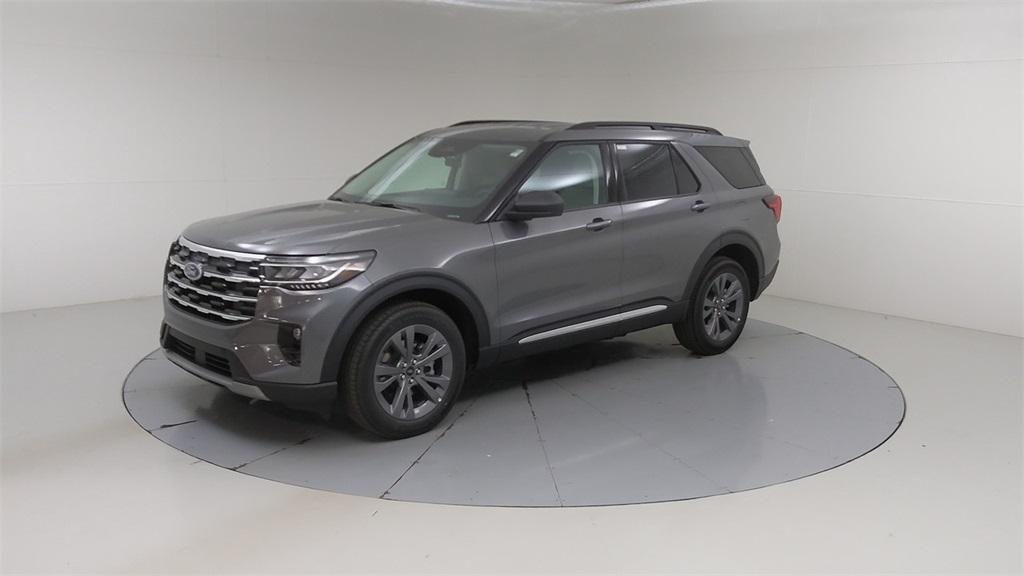 new 2025 Ford Explorer car, priced at $48,660