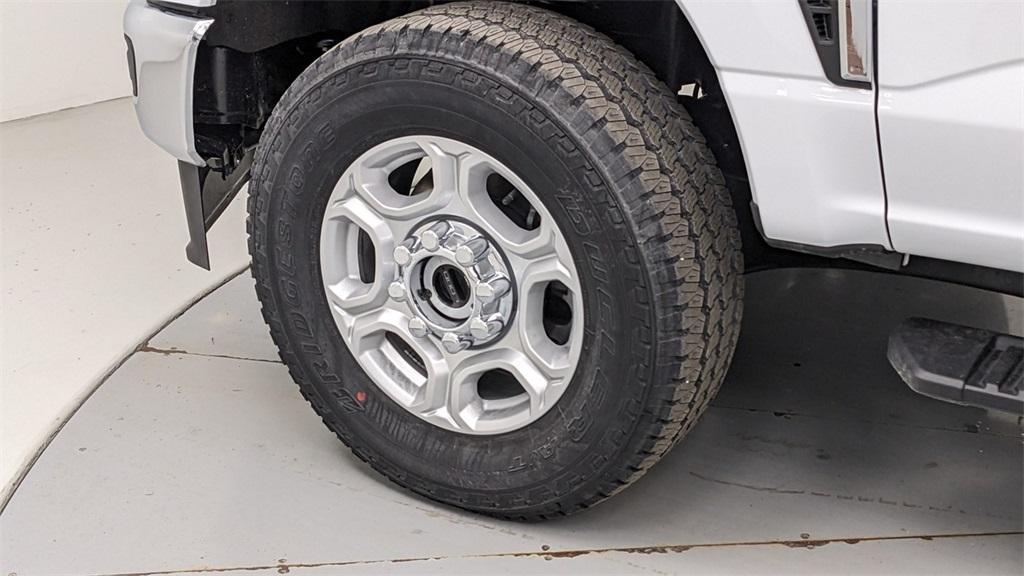 new 2025 Ford F-350 car, priced at $52,600