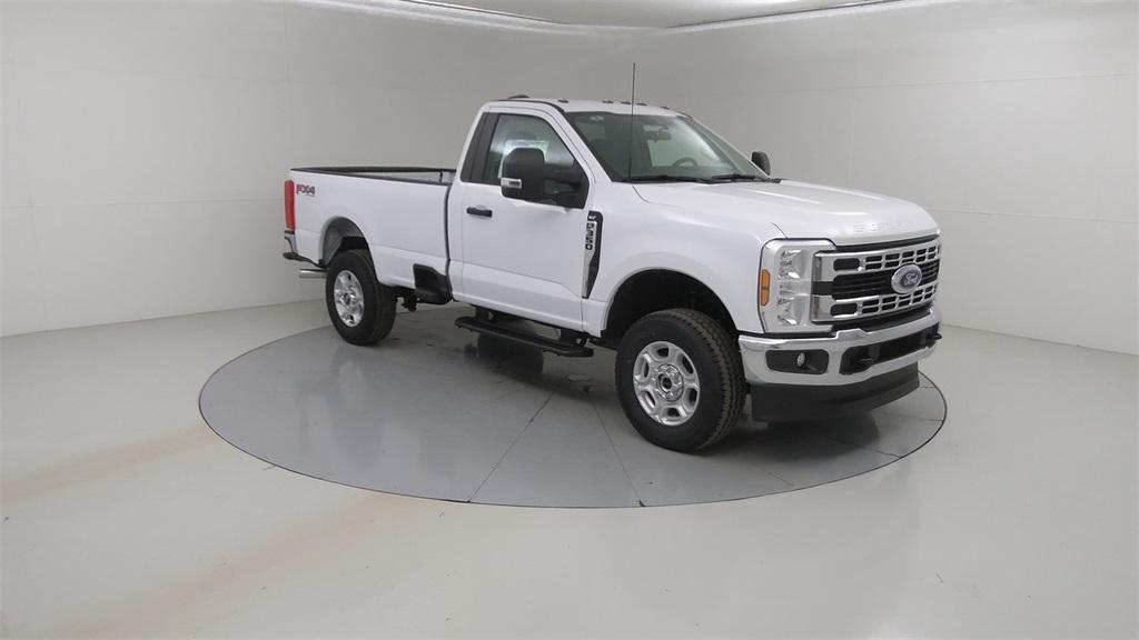 new 2025 Ford F-350 car, priced at $52,600