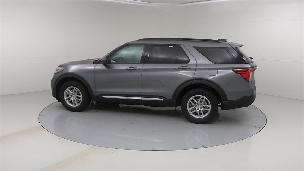 new 2025 Ford Explorer car, priced at $43,450